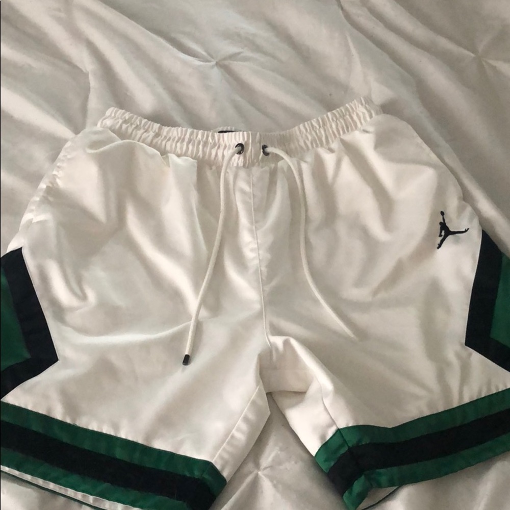 Jordan basketball shorts vintage look